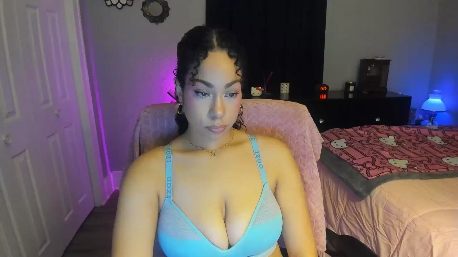 Gallery image thumbnail from Mixed_baedd's myfreecams stream on, 04/15/2026, 05:36 image 10 of 20