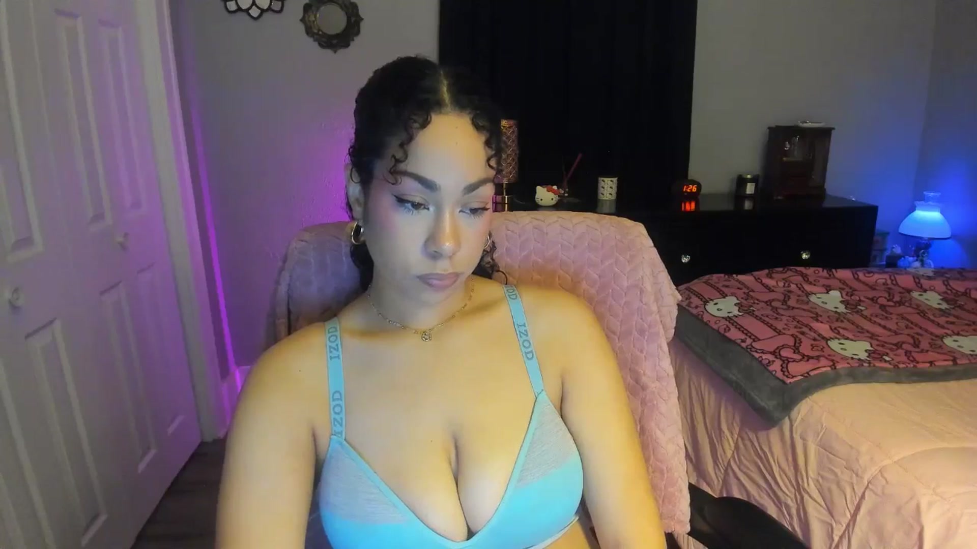 Gallery image thumbnail from Mixed_baedd's myfreecams stream on, 04/15/2026, 05:36 image 11 of 20