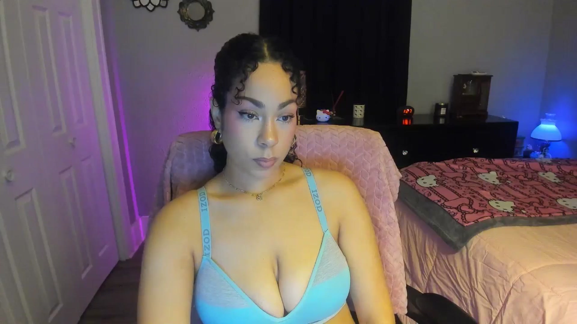 Gallery image thumbnail from Mixed_baedd's myfreecams stream on, 04/15/2026, 05:36 image 12 of 20