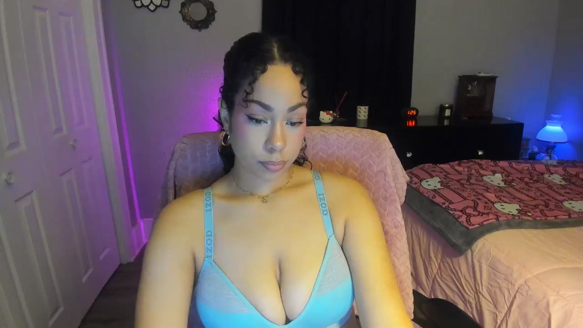 Gallery image thumbnail from Mixed_baedd's myfreecams stream on, 04/15/2026, 05:36 image 9 of 20