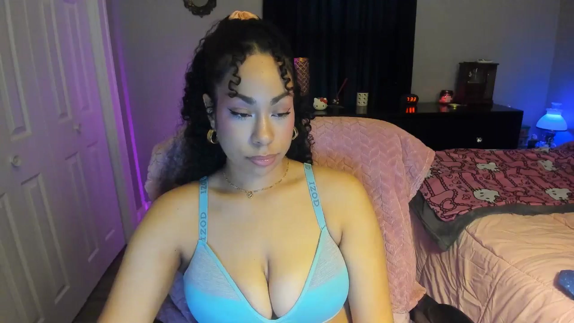 Gallery image thumbnail from Mixed_baedd's myfreecams stream on, 04/15/2026, 11:52 image 2 of 20
