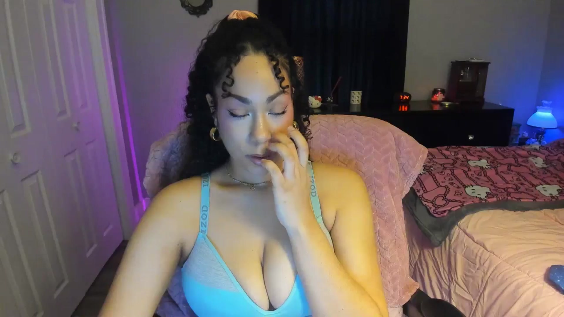 Gallery image thumbnail from Mixed_baedd's myfreecams stream on, 04/15/2026, 11:52 image 3 of 20