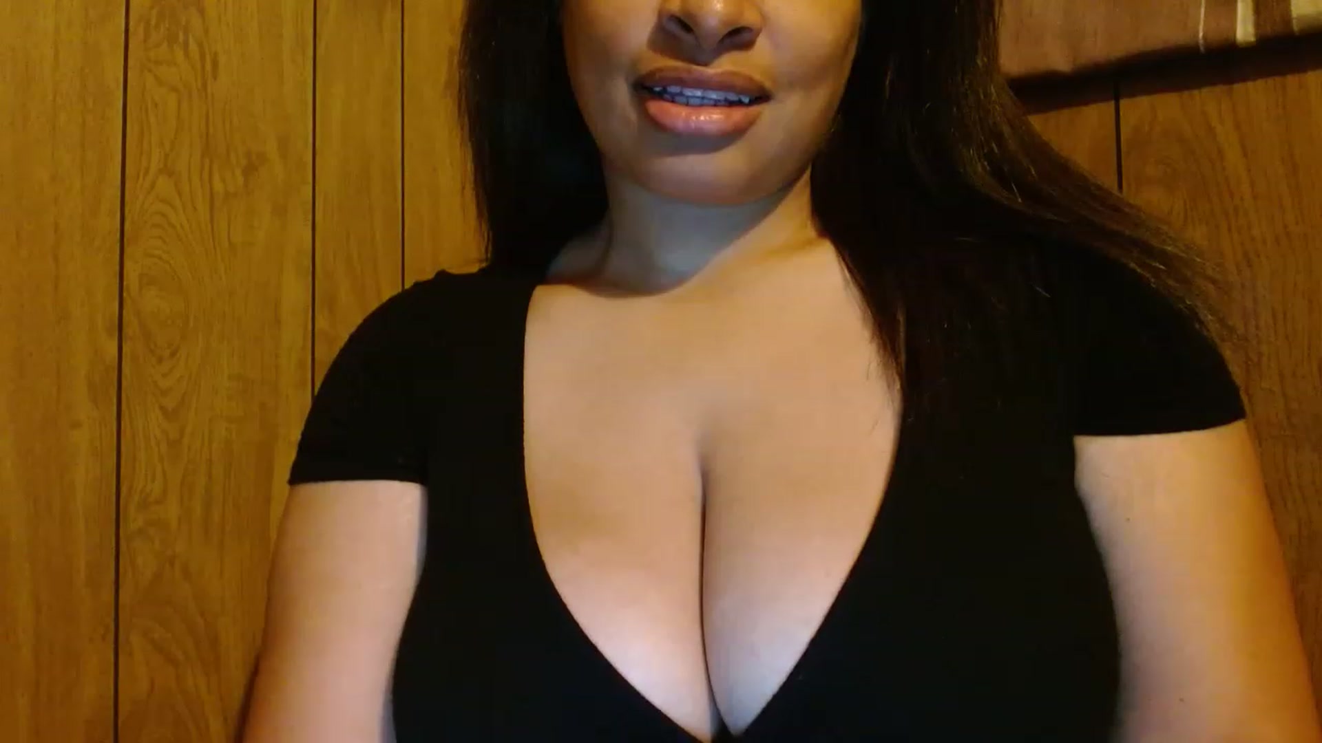 Gallery image thumbnail from Mixedebony's myfreecams stream on, 12/02/2022, 14:48 image 4 of 20