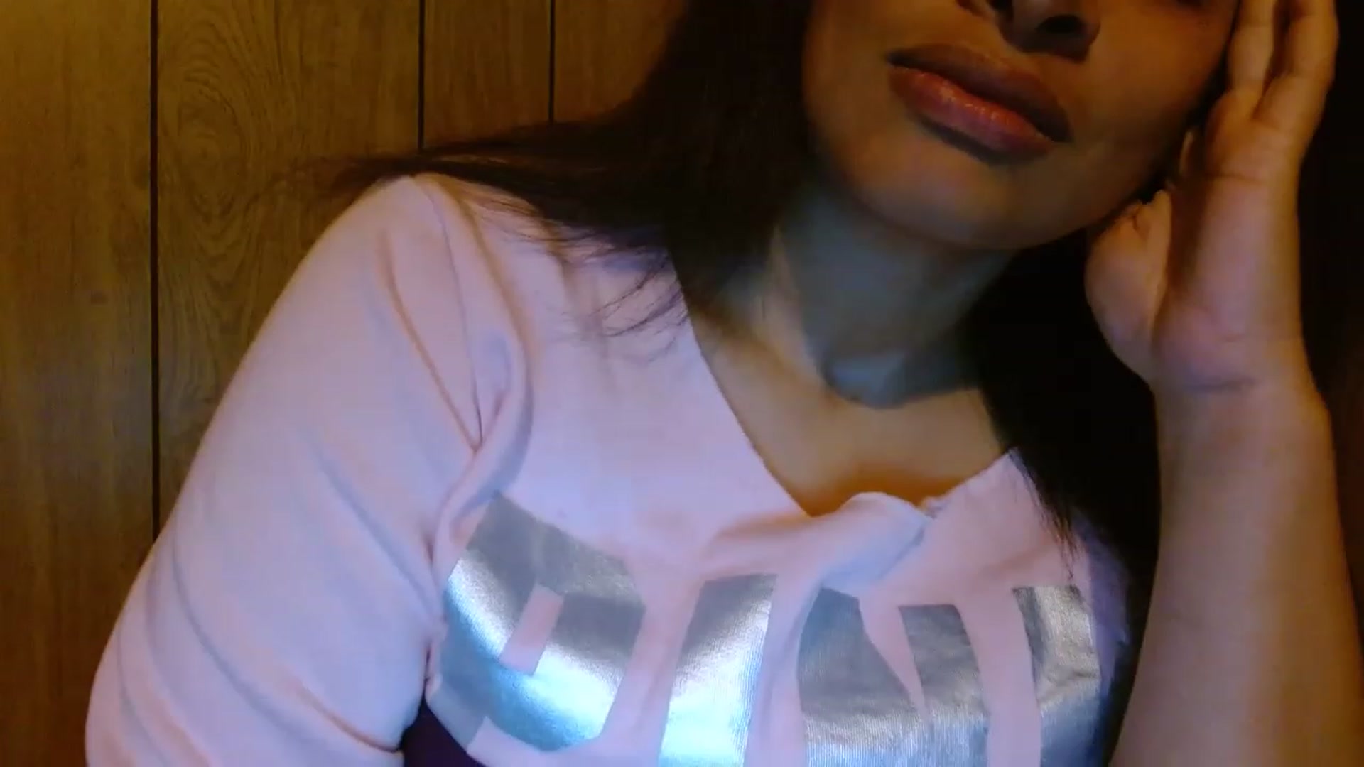 Gallery image thumbnail from Mixedebony's myfreecams stream on, 12/26/2022, 19:29 image 8 of 20