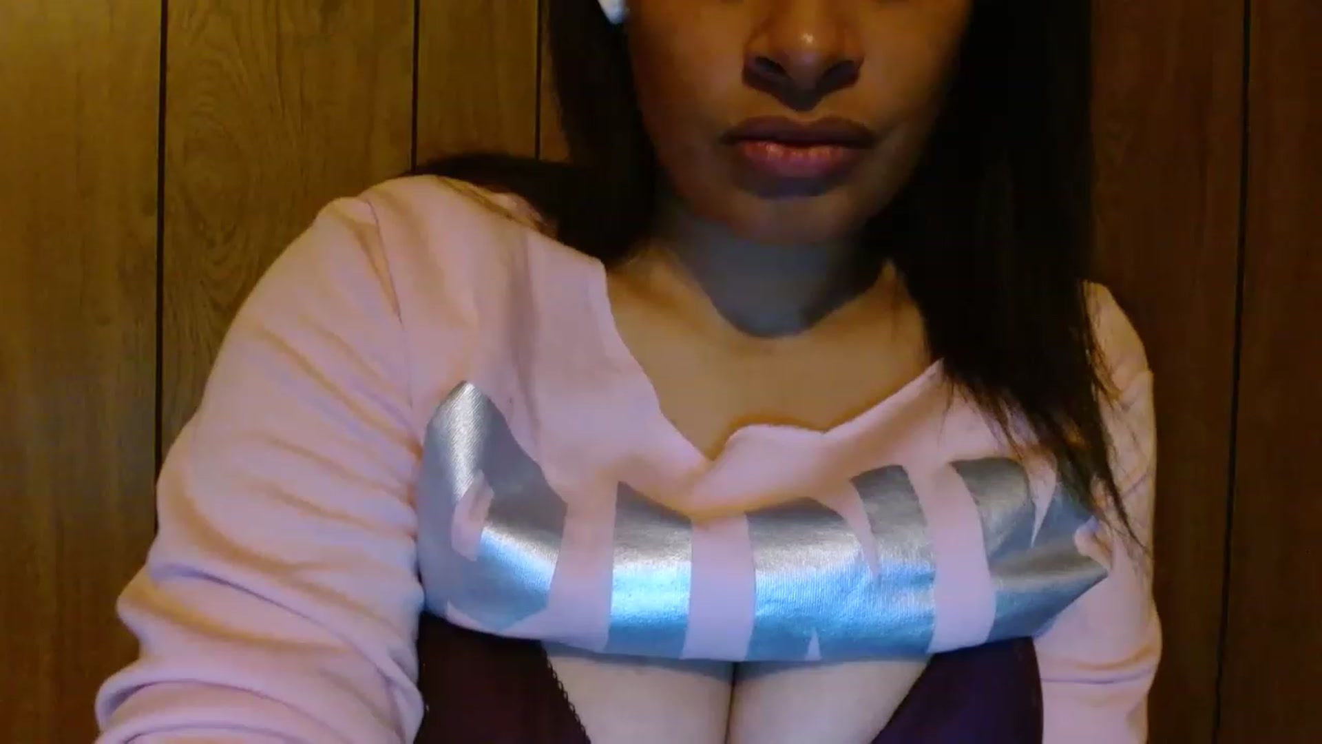Gallery image thumbnail from Mixedebony's myfreecams stream on, 12/26/2022, 19:29 image 20 of 20