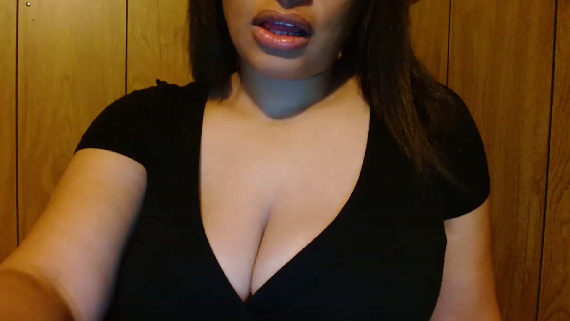 Gallery image thumbnail from Mixedebony's myfreecams stream on, 01/26/2023, 13:32 image 8 of 20