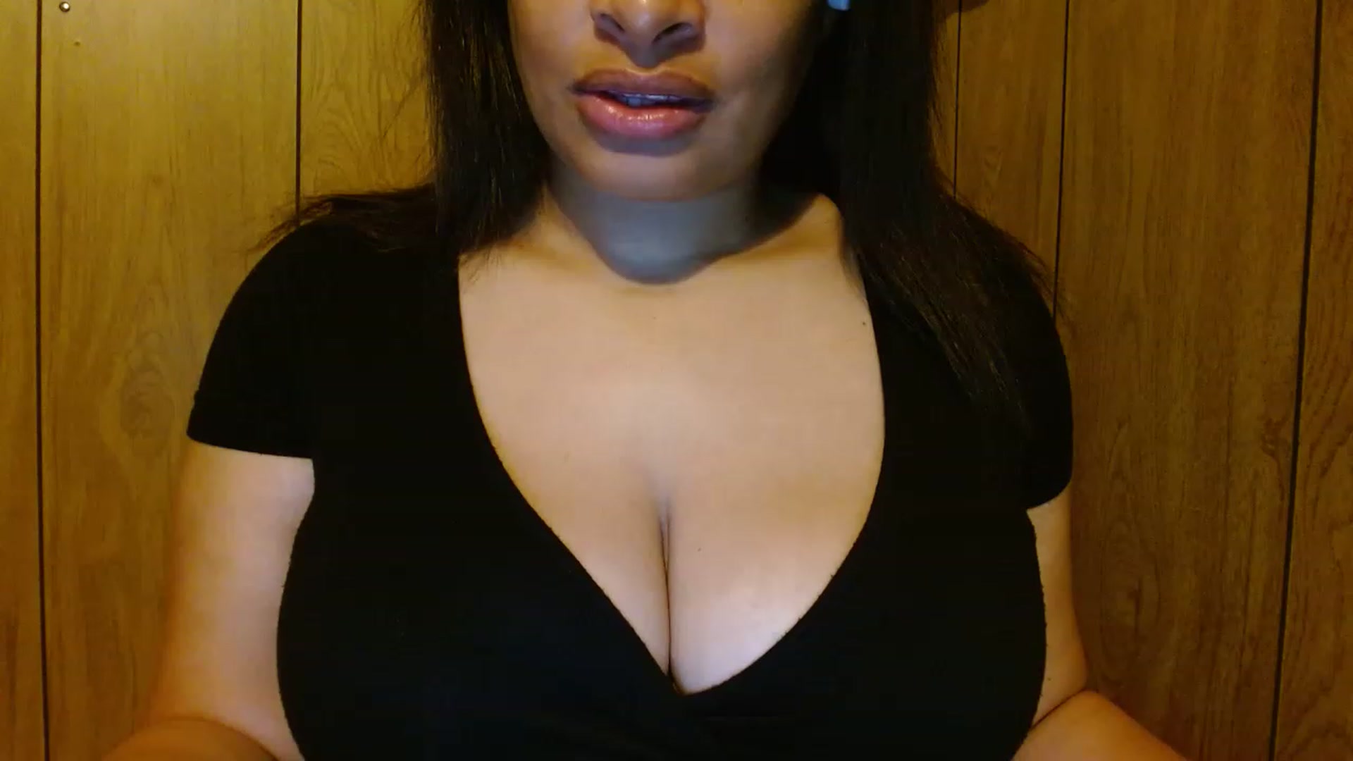 Gallery image thumbnail from Mixedebony's myfreecams stream on, 01/26/2023, 13:32 image 15 of 20