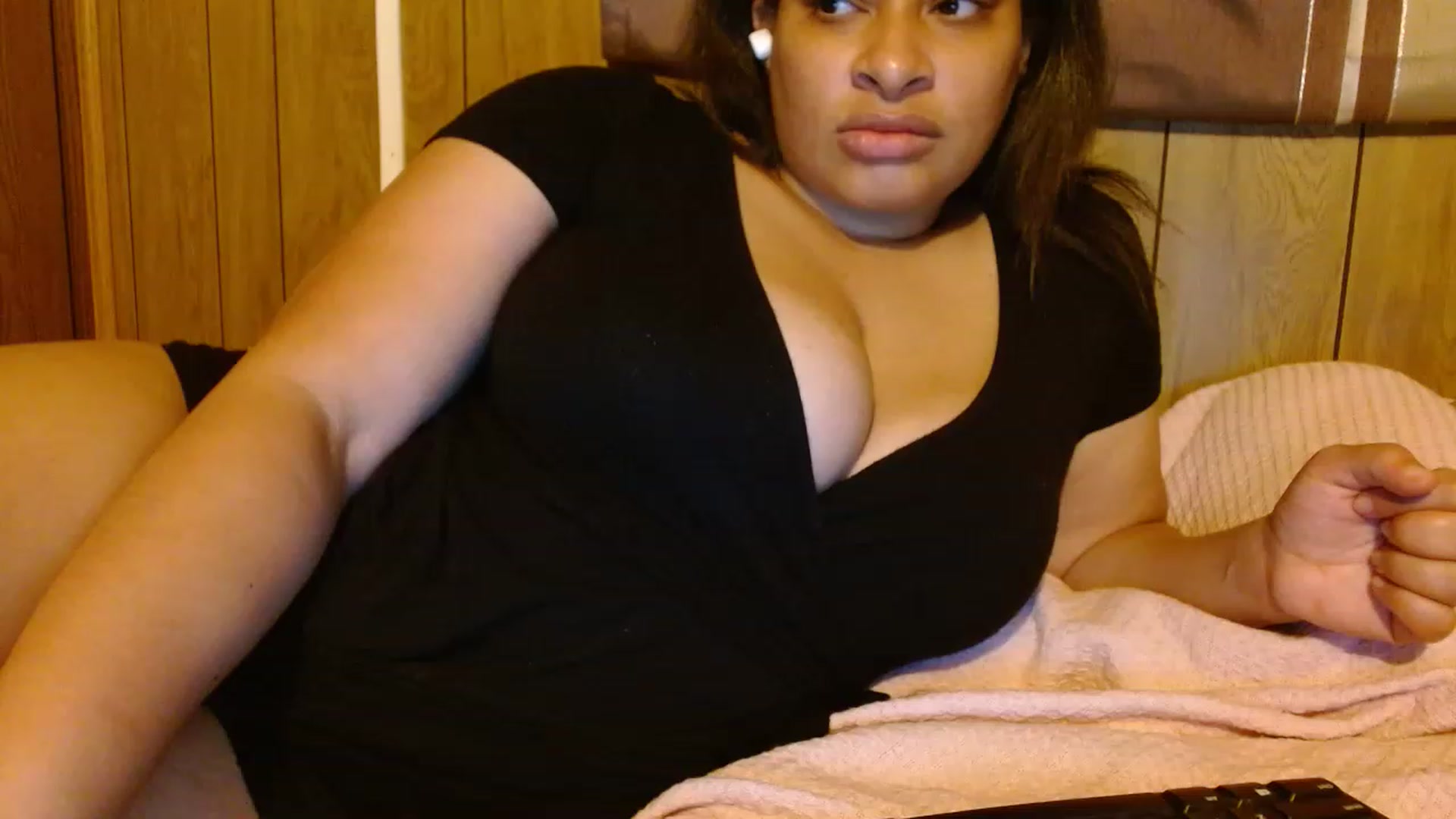 Gallery image thumbnail from Mixedebony's myfreecams stream on, 02/23/2023, 15:13 image 17 of 20