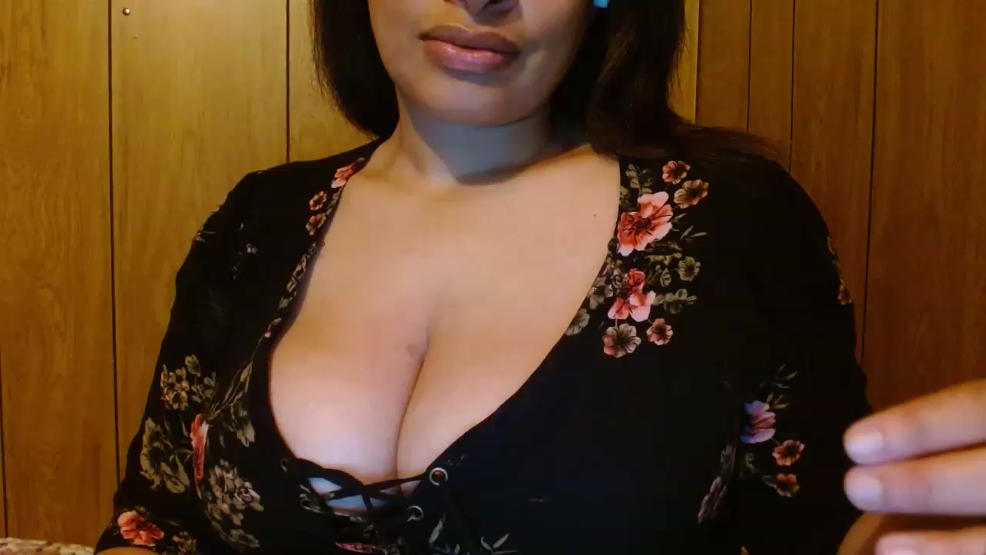 Gallery image thumbnail from Mixedebony's myfreecams stream on, 02/24/2023, 15:54 image 8 of 20