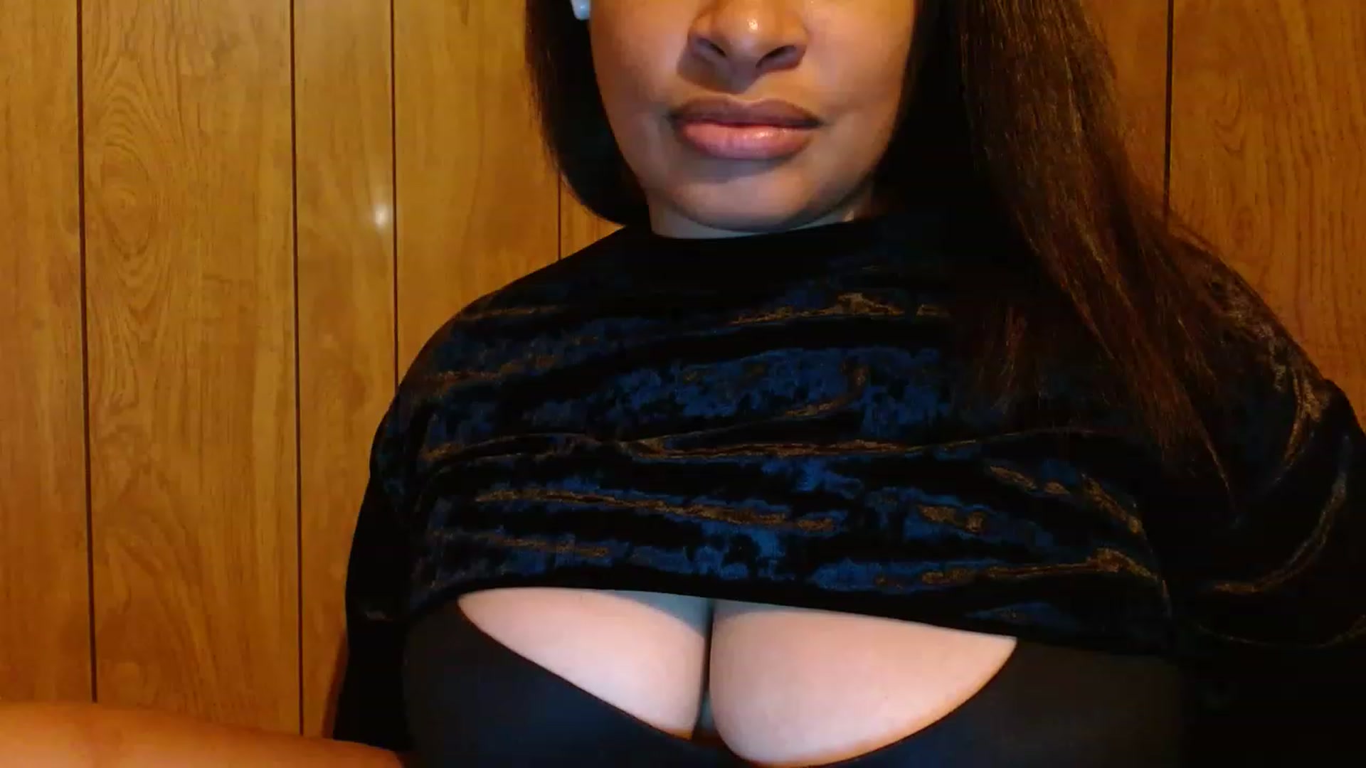 Gallery image thumbnail from Mixedebony's myfreecams stream on, 02/28/2023, 19:45 image 10 of 20