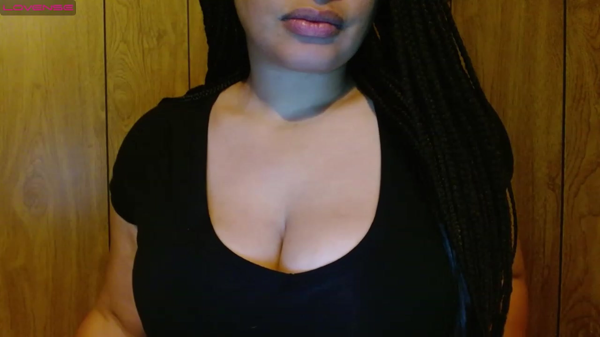 Gallery image thumbnail from Mixedebony's myfreecams stream on, 03/27/2023, 19:22 image 4 of 20