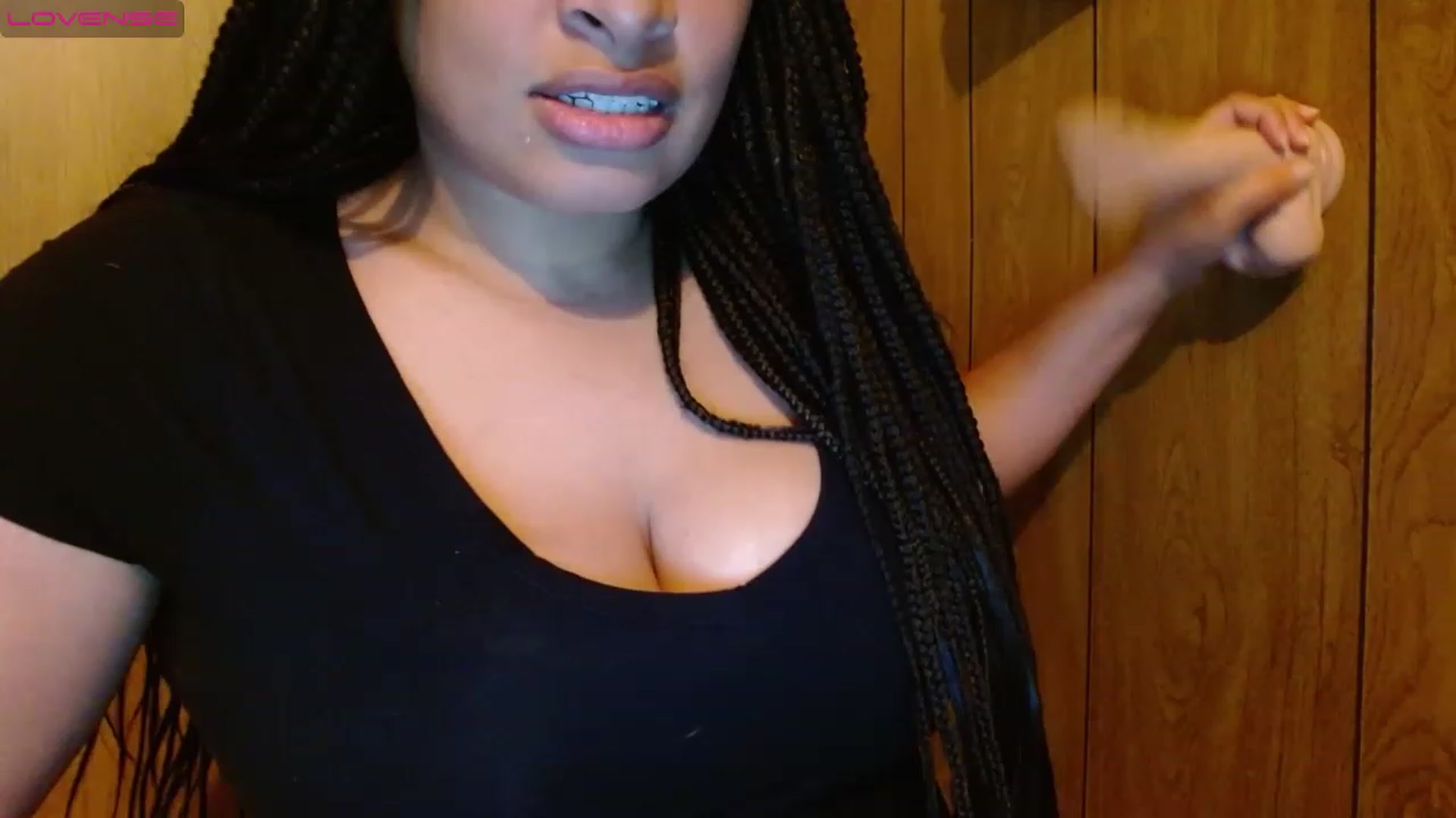 Gallery image thumbnail from Mixedebony's myfreecams stream on, 03/27/2023, 19:22 image 3 of 20