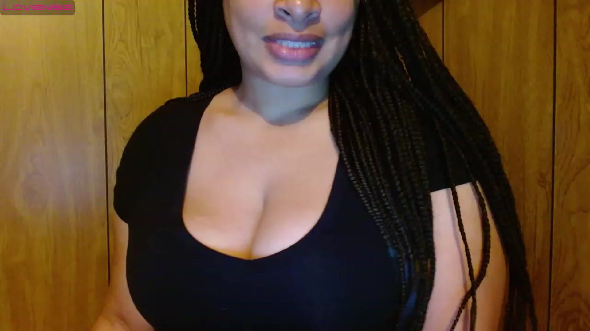 Gallery image thumbnail from Mixedebony's myfreecams stream on, 03/27/2023, 19:22 image 8 of 20