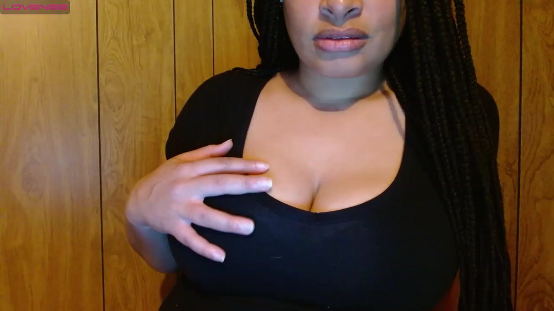Gallery image thumbnail from Mixedebony's myfreecams stream on, 03/27/2023, 19:22 image 7 of 20
