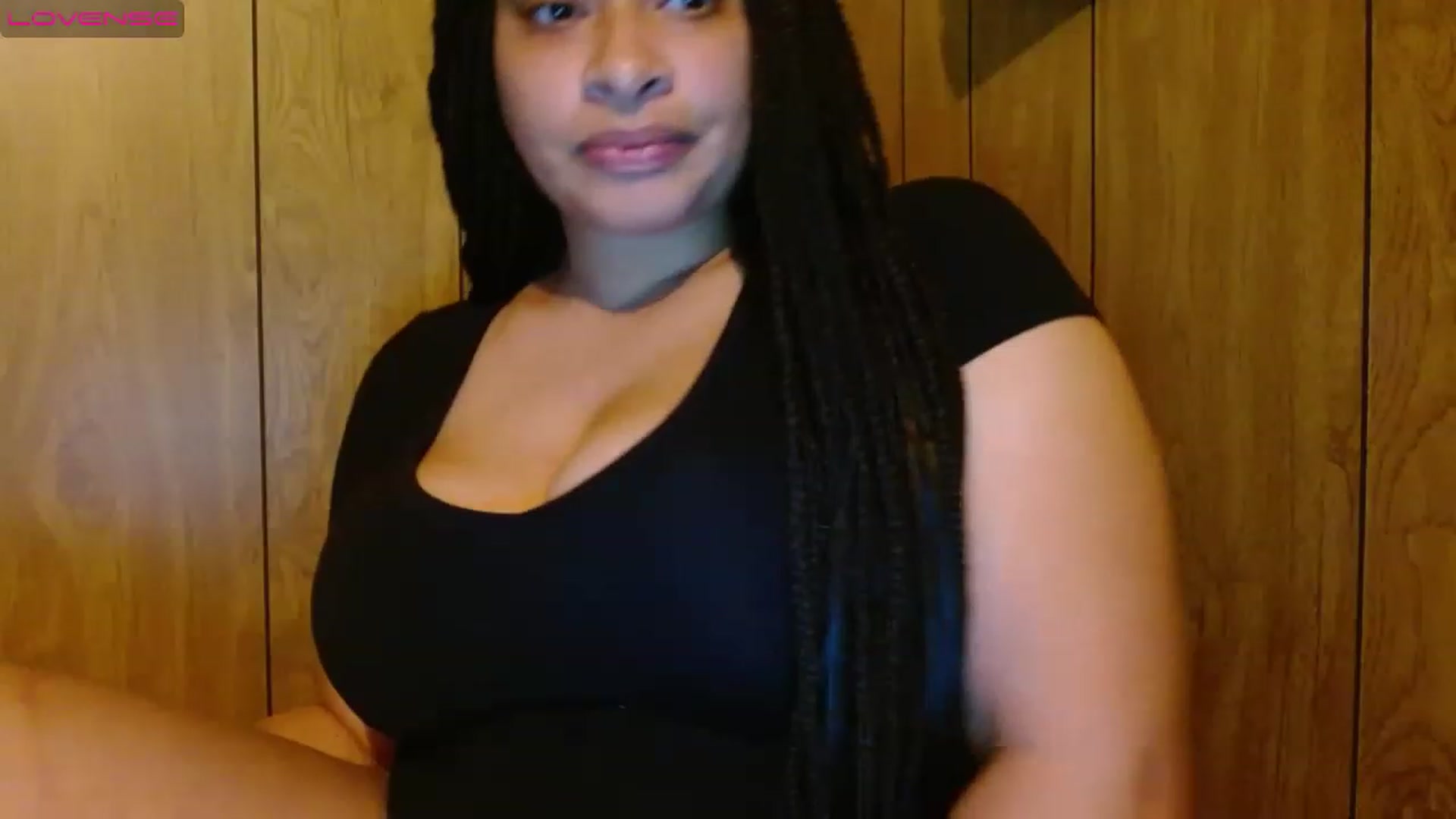 Gallery image thumbnail from Mixedebony's myfreecams stream on, 03/27/2023, 19:22 image 16 of 20