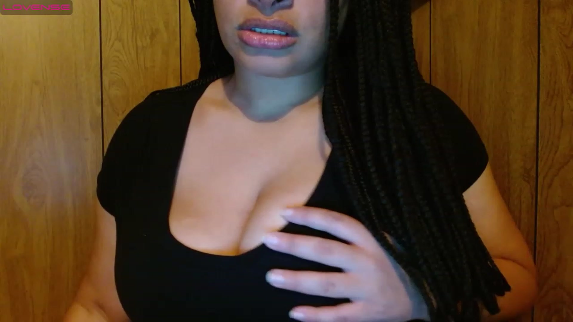 Gallery image thumbnail from Mixedebony's myfreecams stream on, 03/27/2023, 19:22 image 5 of 20