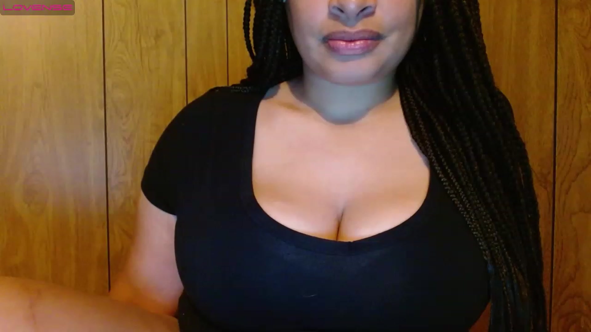 Gallery image thumbnail from Mixedebony's myfreecams stream on, 03/27/2023, 19:22 image 9 of 20