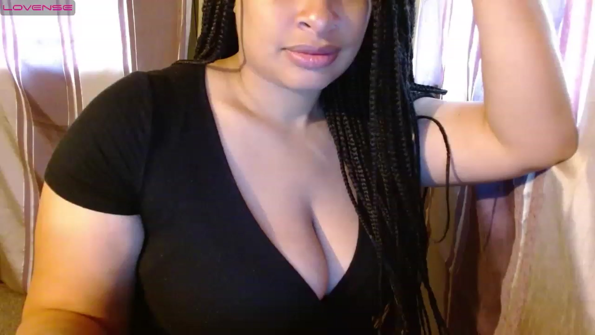 Gallery image thumbnail from Mixedebony's myfreecams stream on, 03/31/2023, 16:25 image 19 of 20