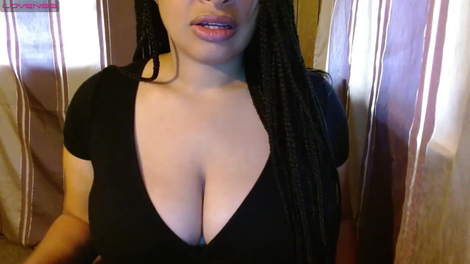 Gallery image thumbnail from Mixedebony's myfreecams stream on, 03/31/2023, 16:25 image 17 of 20