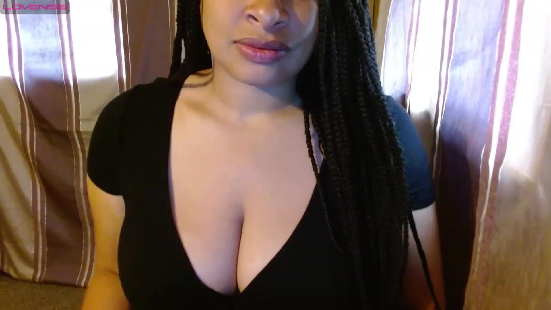 Gallery image thumbnail from Mixedebony's myfreecams stream on, 03/31/2023, 16:25 image 5 of 20