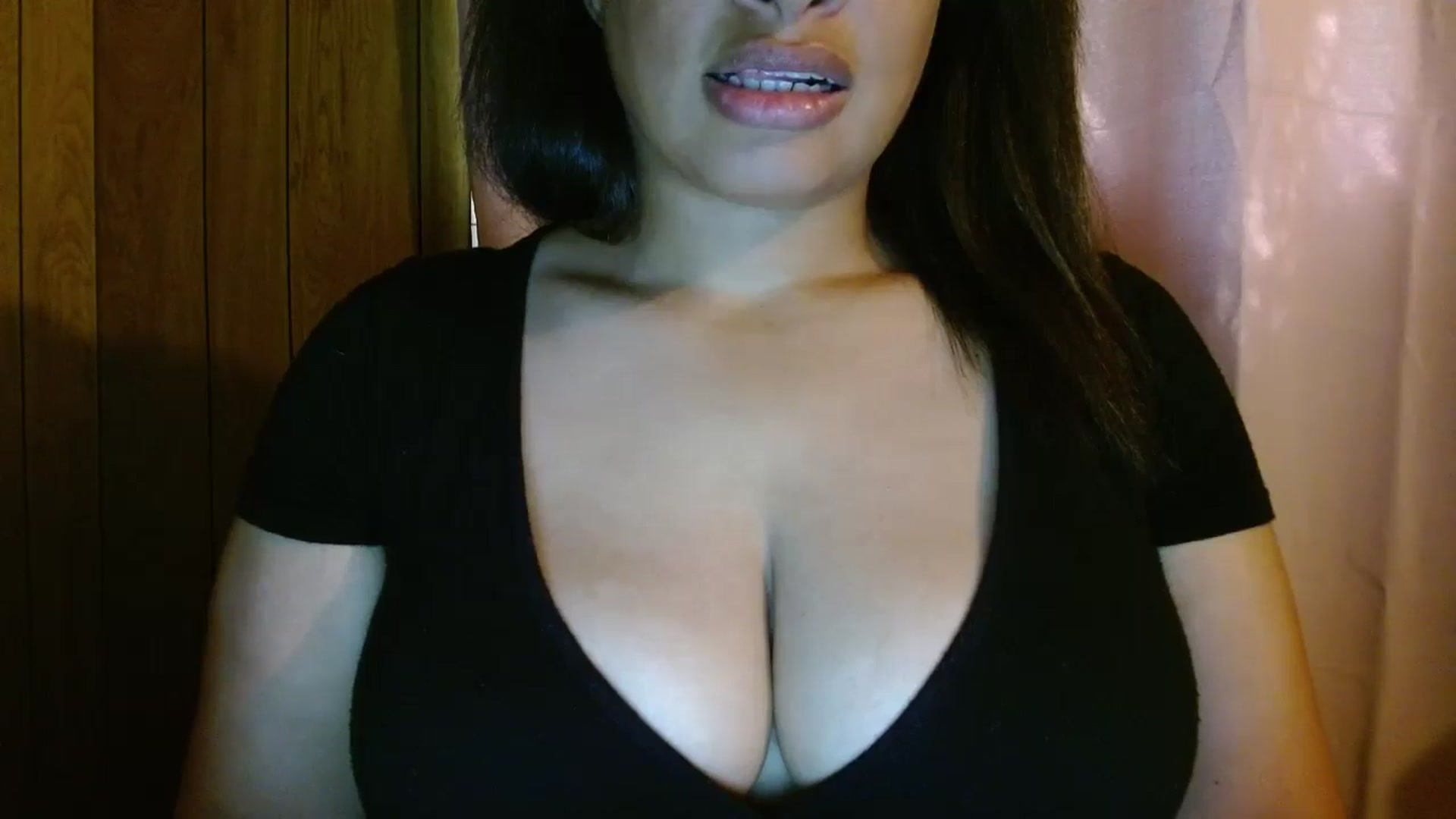 Gallery image thumbnail from Mixedebony's myfreecams stream on, 08/20/2025, 15:12 image 9 of 20