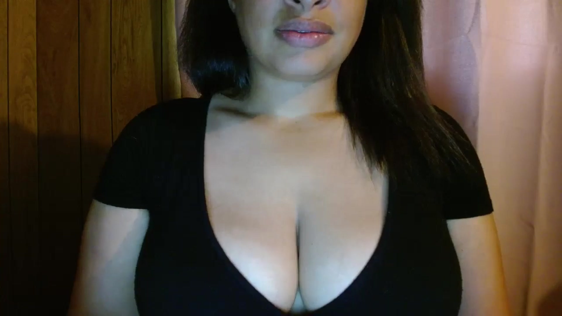 Gallery image thumbnail from Mixedebony's myfreecams stream on, 08/20/2025, 15:12 image 20 of 20