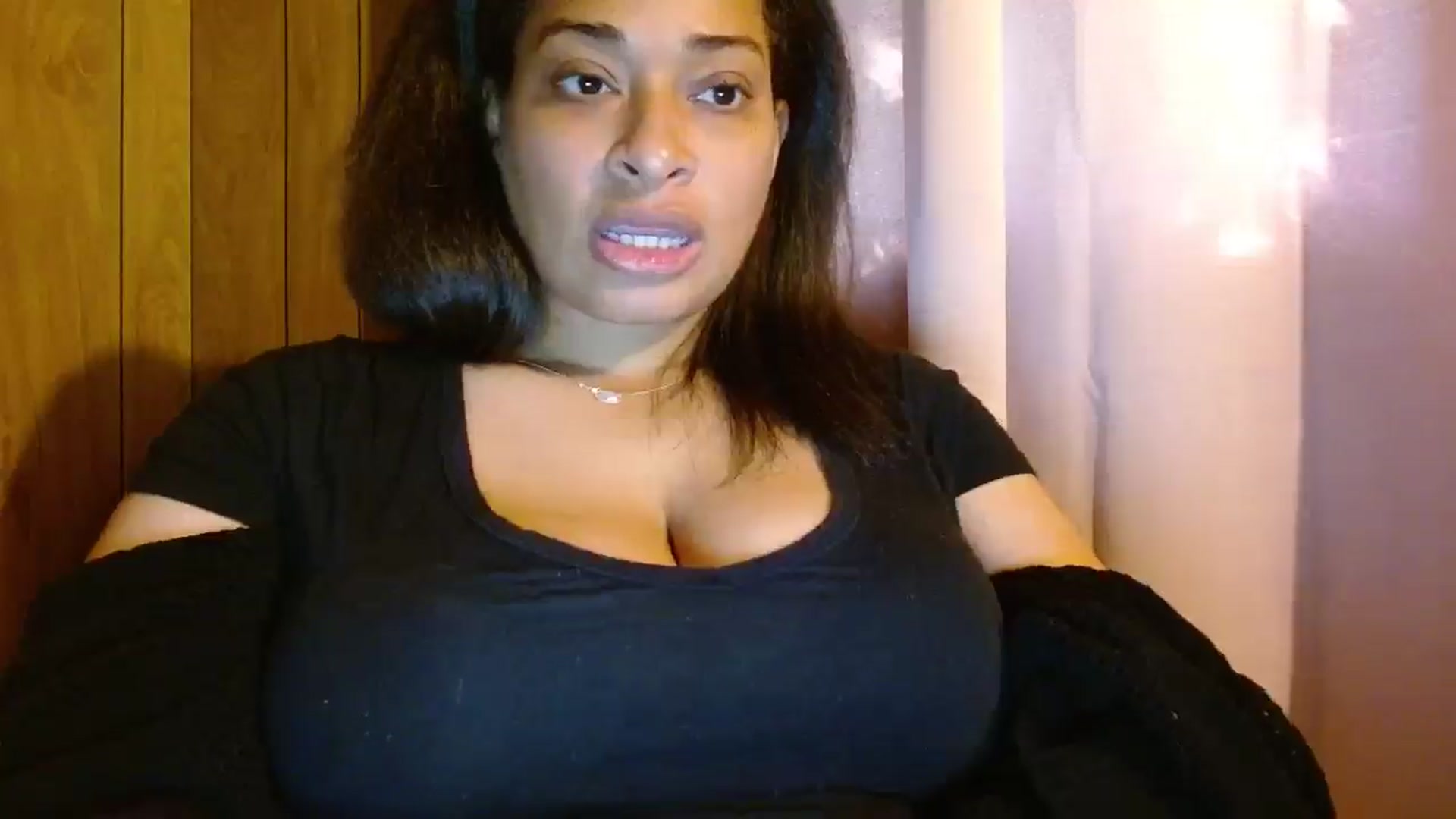 Gallery image thumbnail from Mixedebony's myfreecams stream on, 09/04/2025, 14:50 image 3 of 20