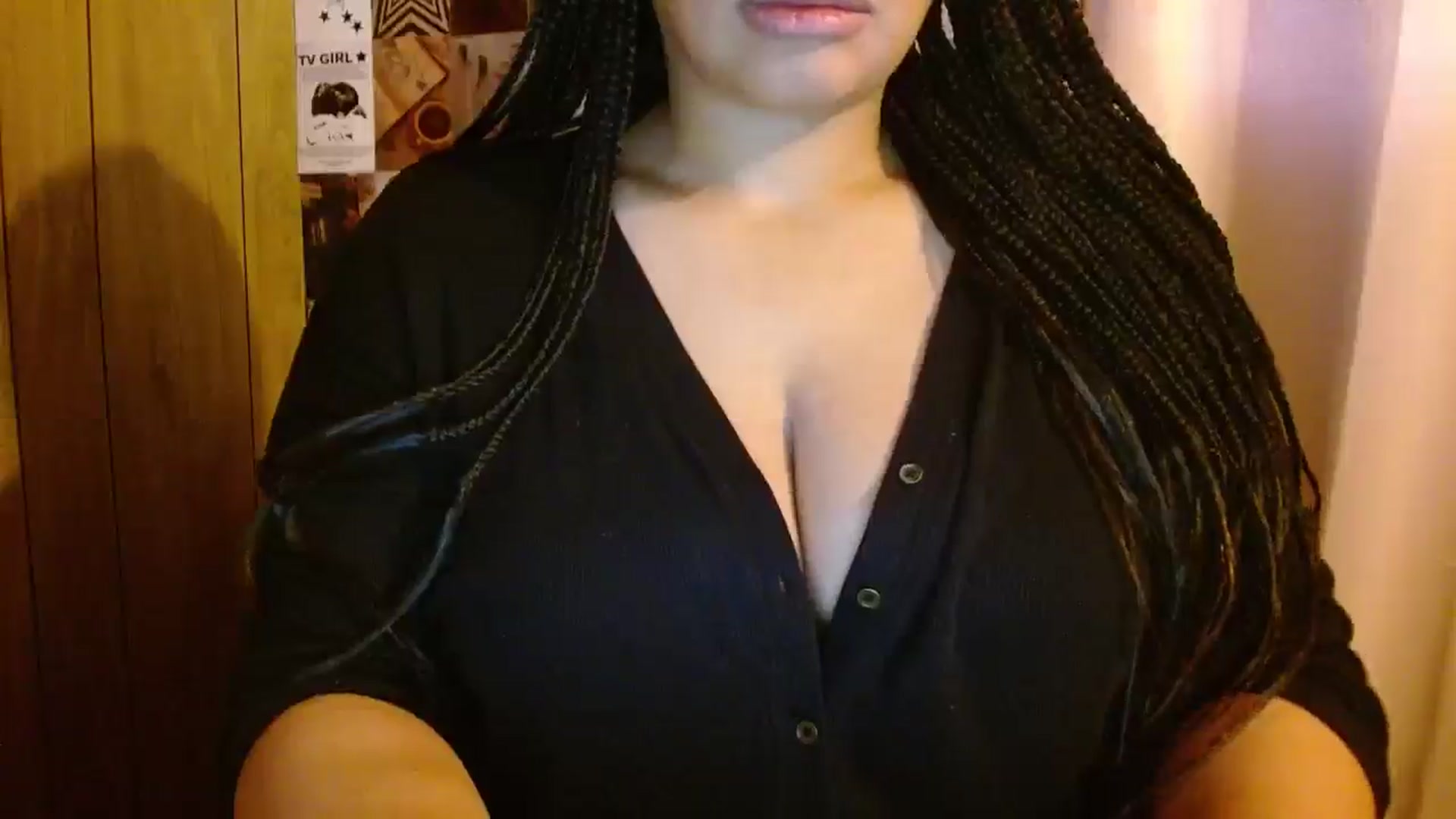 Gallery image thumbnail from Mixedebony's myfreecams stream on, 01/04/2026, 13:35 image 13 of 20
