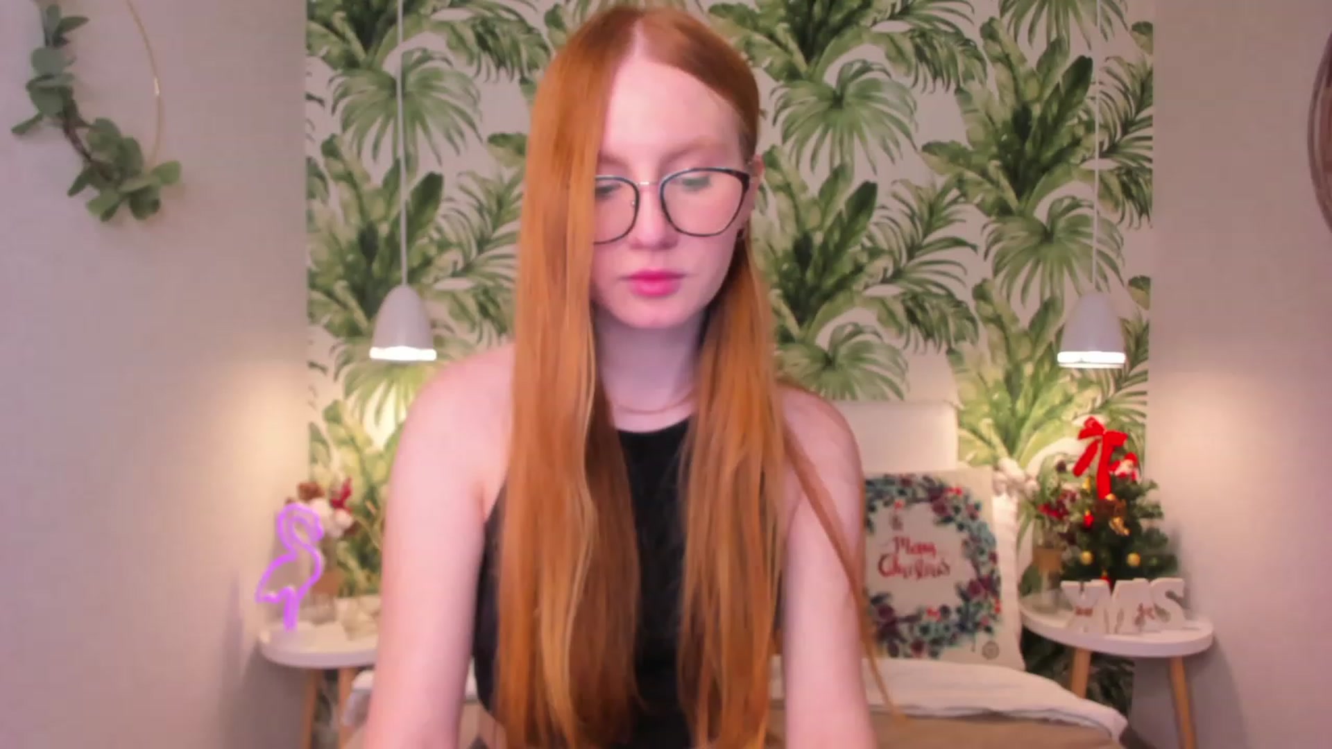 Gallery image thumbnail from MiyaFoxy's myfreecams stream on, 12/24/2022, 15:28 image 10 of 20