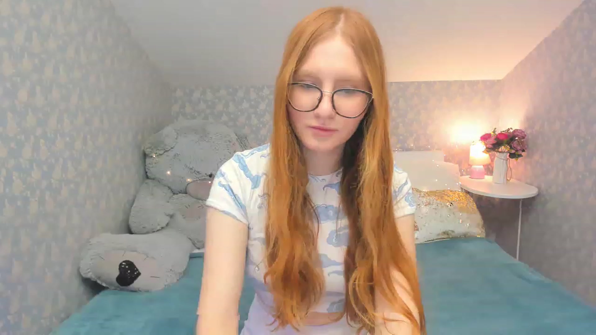 Gallery image thumbnail from MiyaFoxy's myfreecams stream on, 01/21/2023, 12:27 image 15 of 20