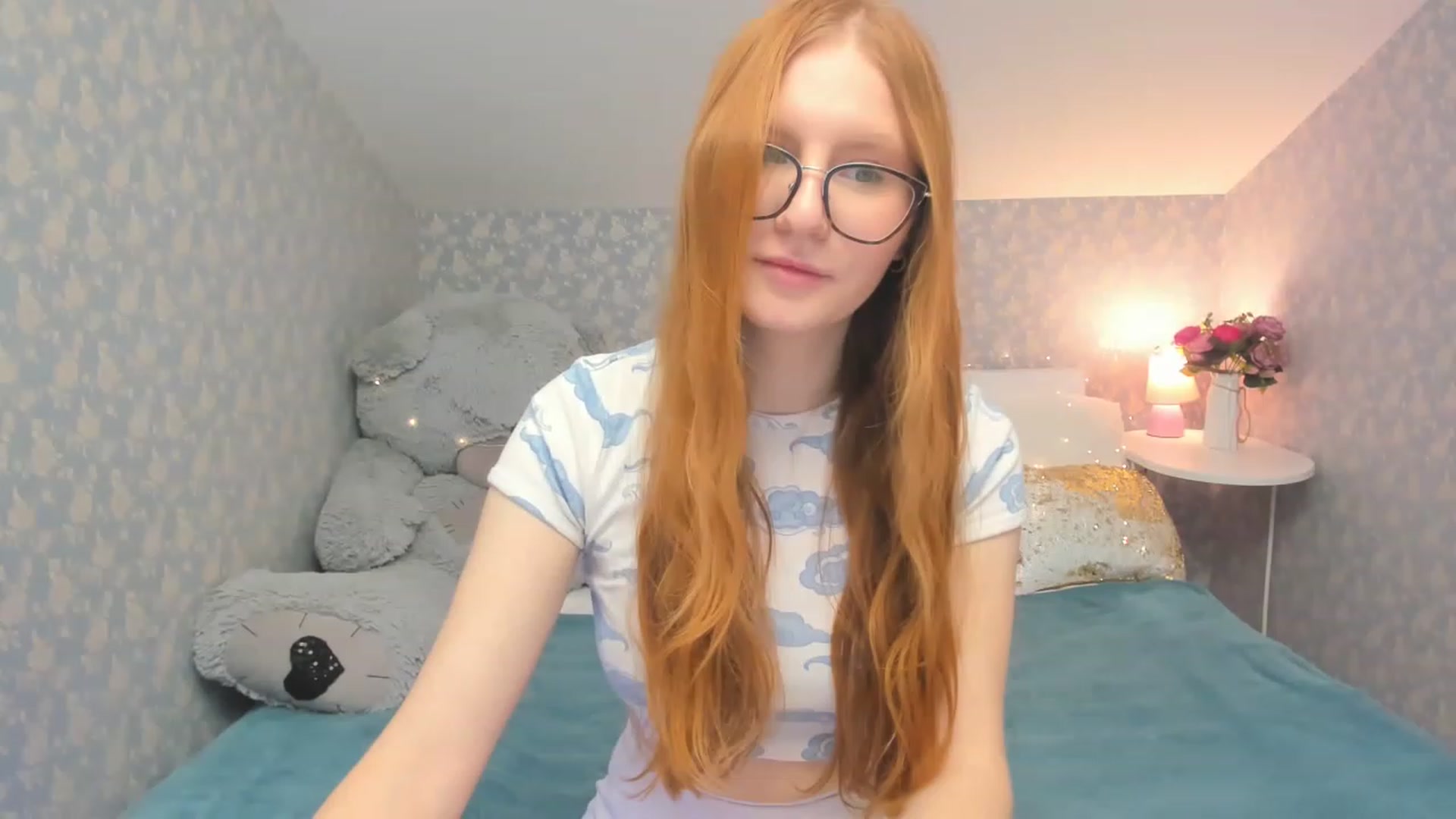 Gallery image thumbnail from MiyaFoxy's myfreecams stream on, 01/21/2023, 12:27 image 12 of 20