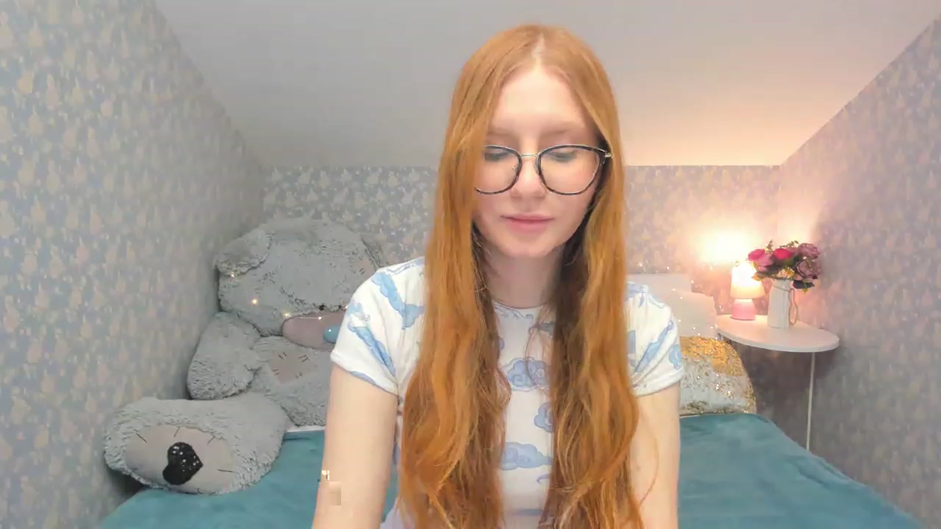 Gallery image thumbnail from MiyaFoxy's myfreecams stream on, 01/21/2023, 12:27 image 2 of 20