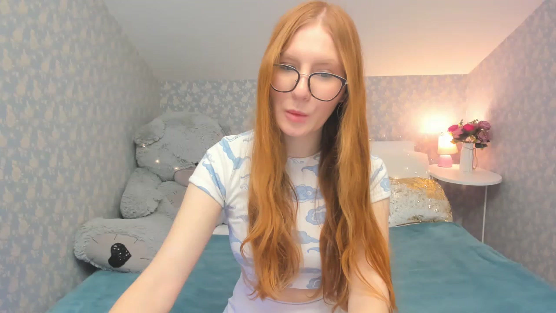 Gallery image thumbnail from MiyaFoxy's myfreecams stream on, 01/21/2023, 12:27 image 14 of 20