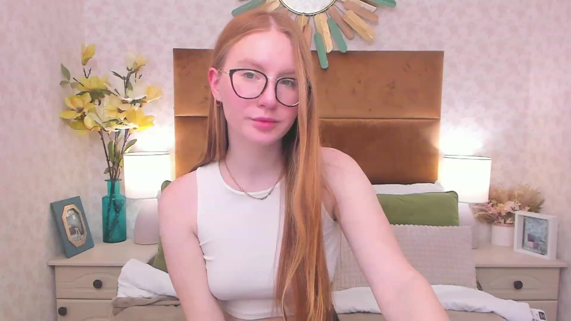 Gallery image thumbnail from MiyaFoxy's myfreecams stream on, 01/27/2023, 14:47 image 18 of 20