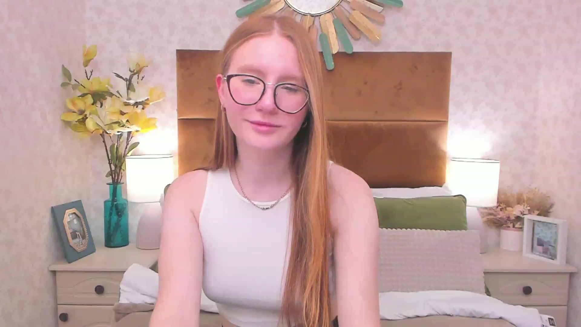 Gallery image thumbnail from MiyaFoxy's myfreecams stream on, 01/27/2023, 14:47 image 19 of 20