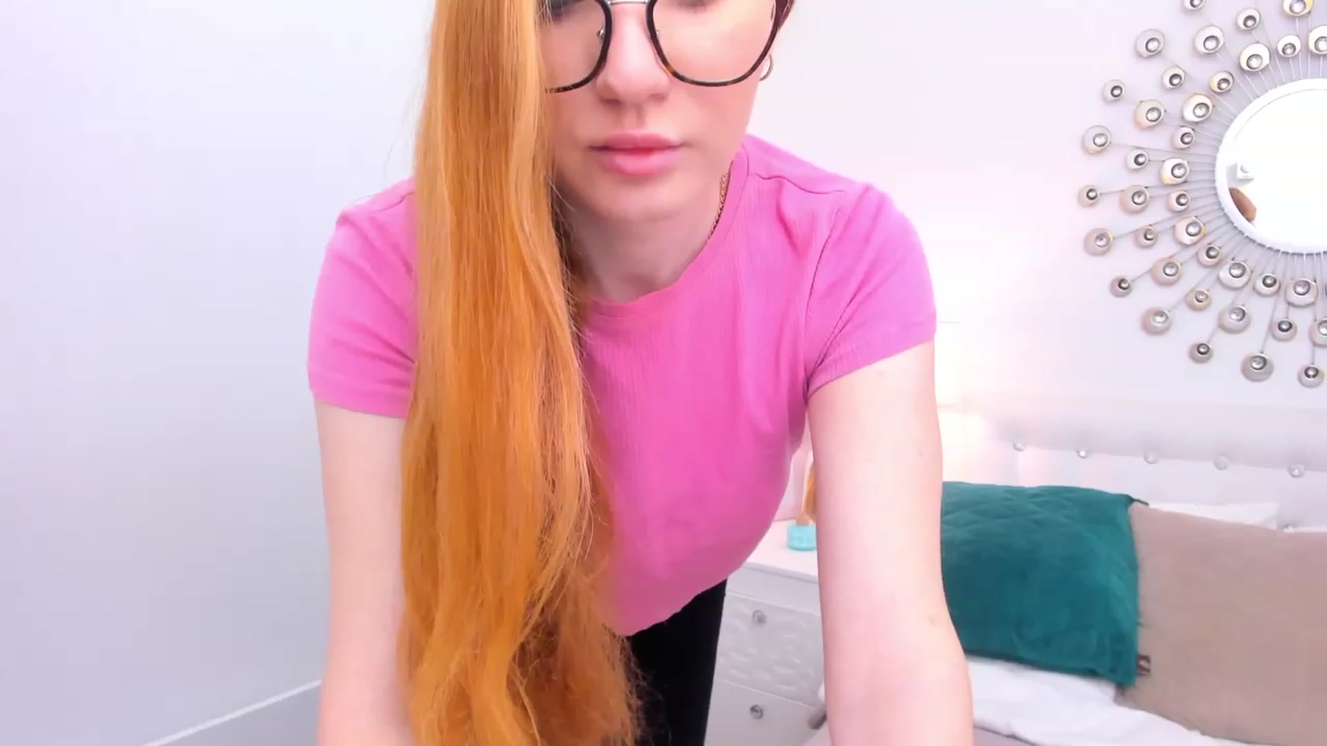 Gallery image thumbnail from MiyaFoxy's myfreecams stream on, 02/05/2023, 16:07 image 11 of 20
