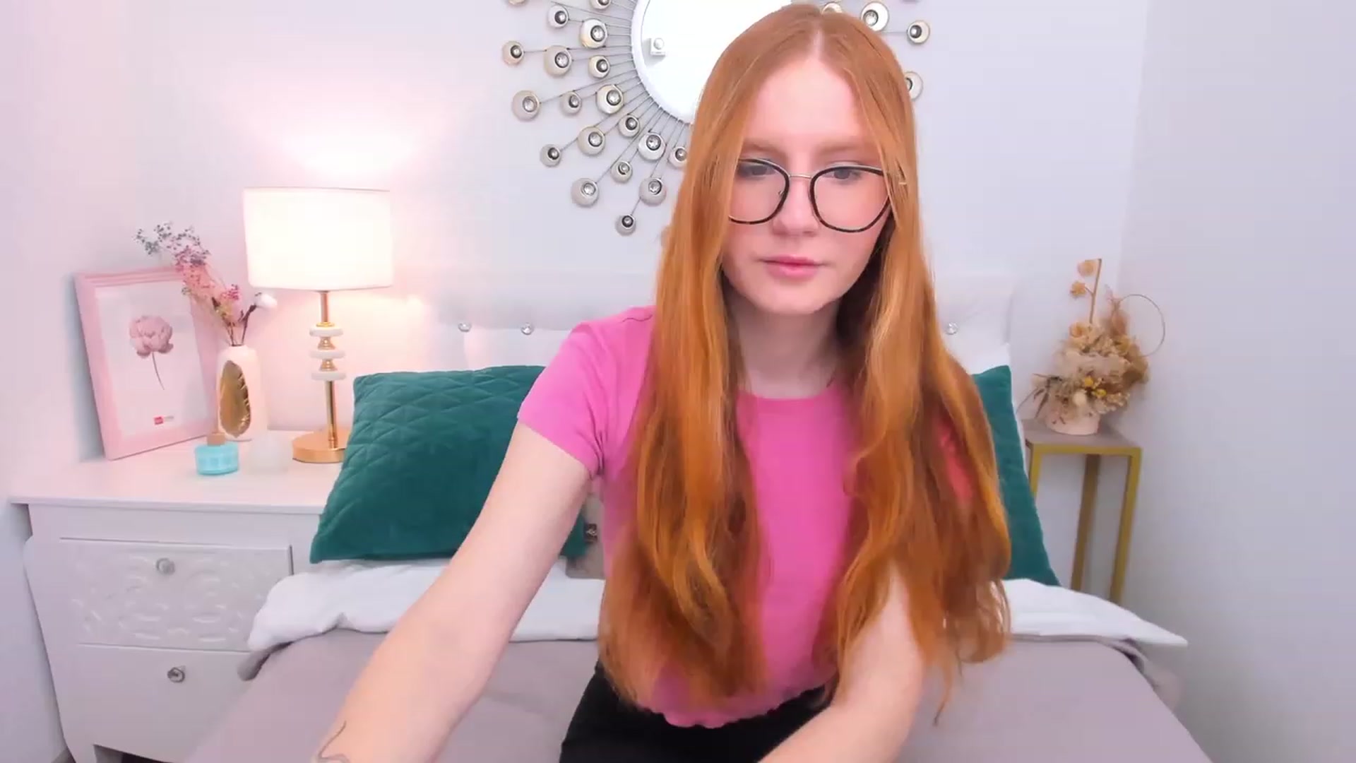 Gallery image thumbnail from MiyaFoxy's myfreecams stream on, 02/05/2023, 16:07 image 5 of 20