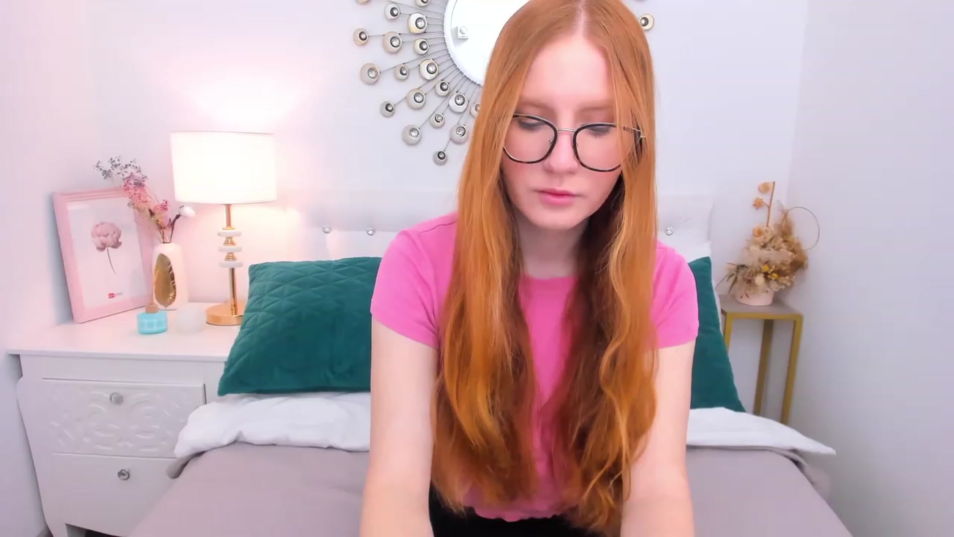 Gallery image thumbnail from MiyaFoxy's myfreecams stream on, 02/05/2023, 16:07 image 3 of 20