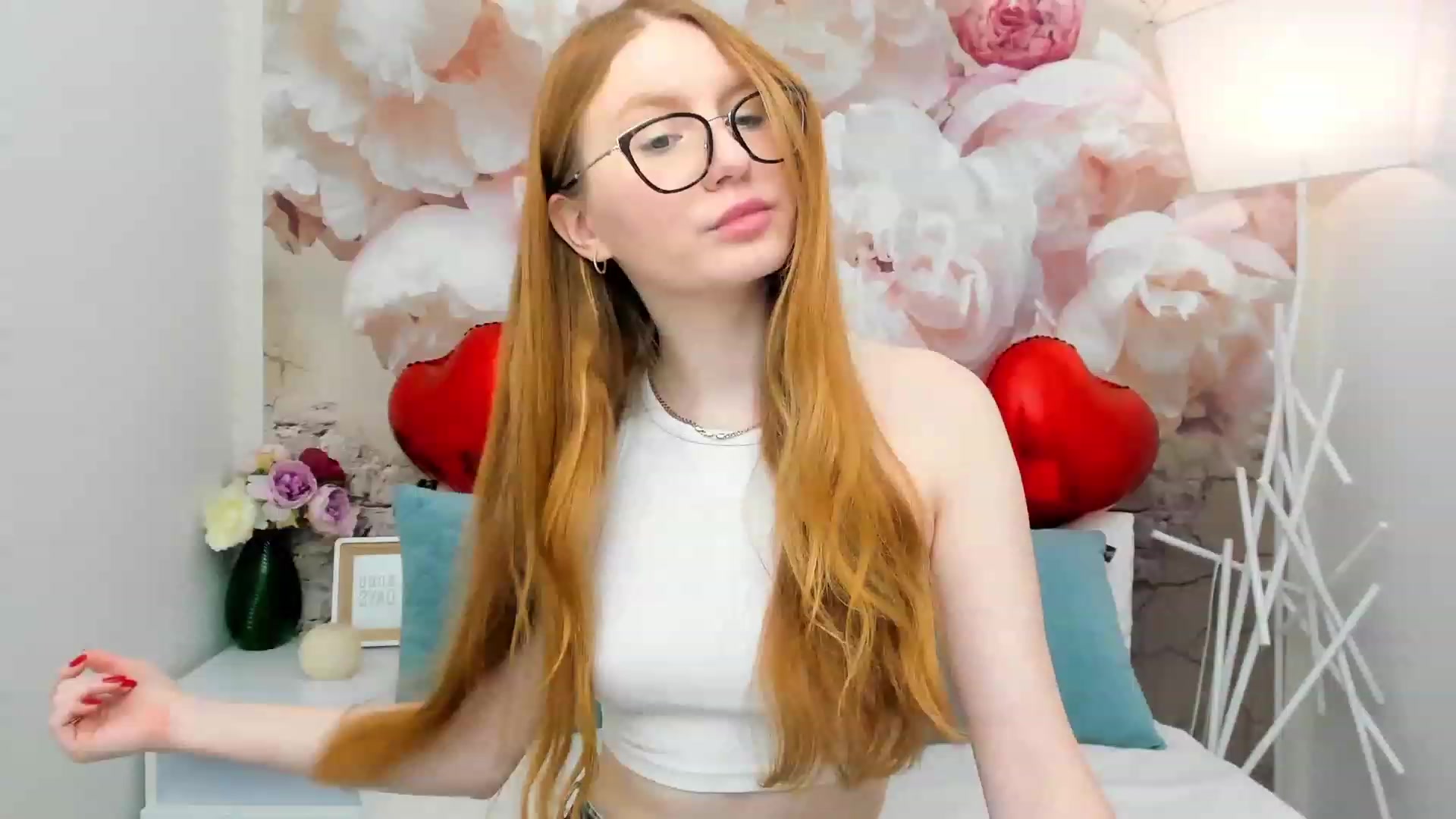 Gallery image thumbnail from MiyaFoxy's myfreecams stream on, 02/14/2023, 14:56 image 11 of 20