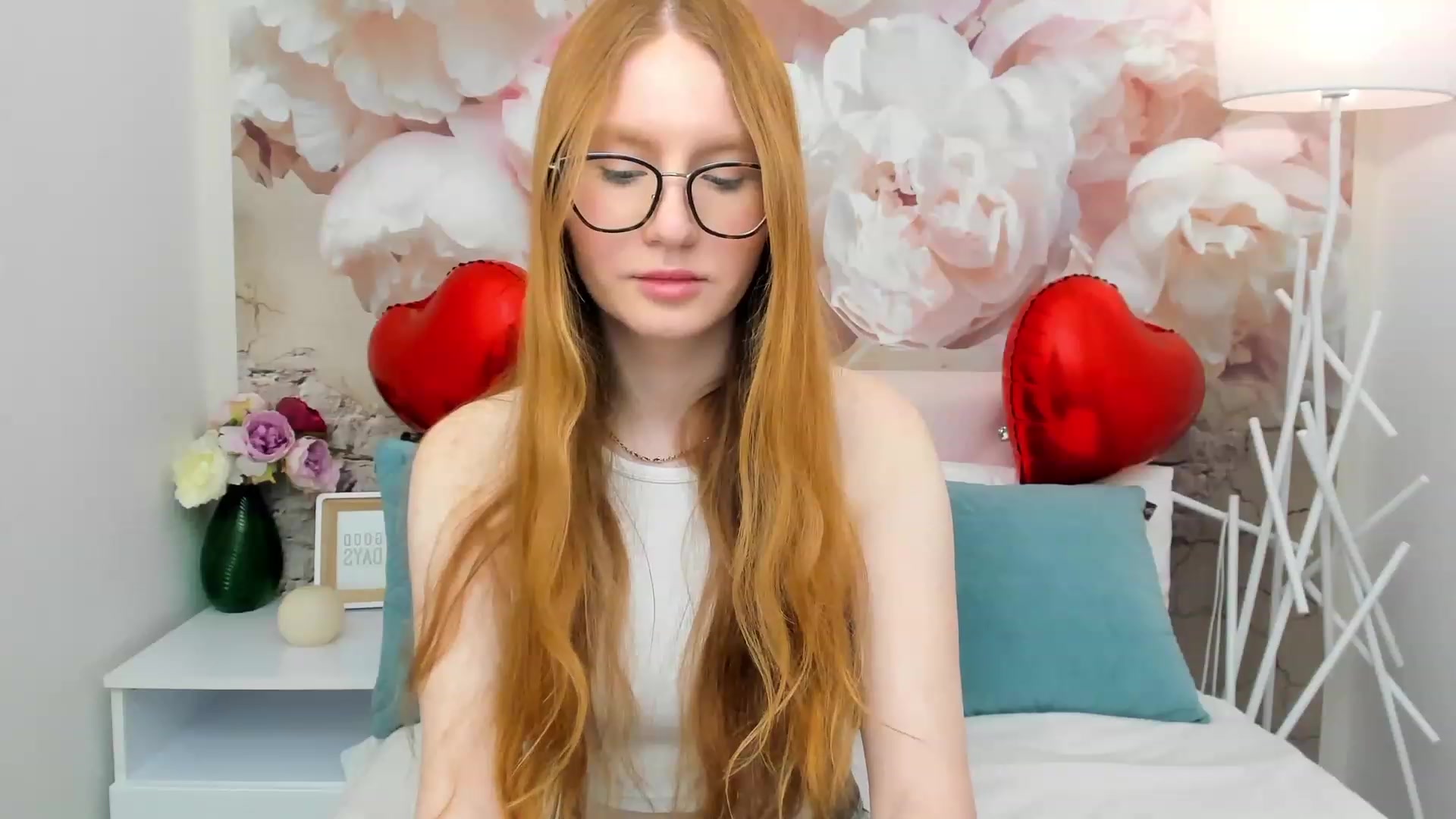 Gallery image thumbnail from MiyaFoxy's myfreecams stream on, 02/14/2023, 14:56 image 14 of 20