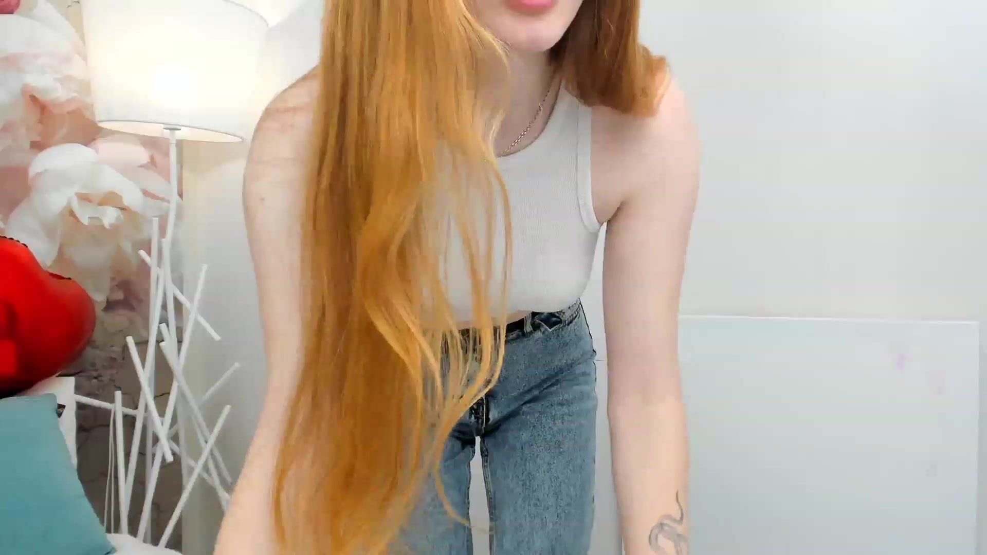 Gallery image thumbnail from MiyaFoxy's myfreecams stream on, 02/14/2023, 14:56 image 15 of 20