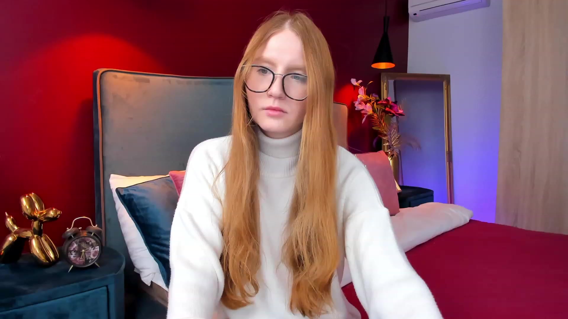 Gallery image thumbnail from MiyaFoxy's myfreecams stream on, 02/17/2023, 17:31 image 20 of 20