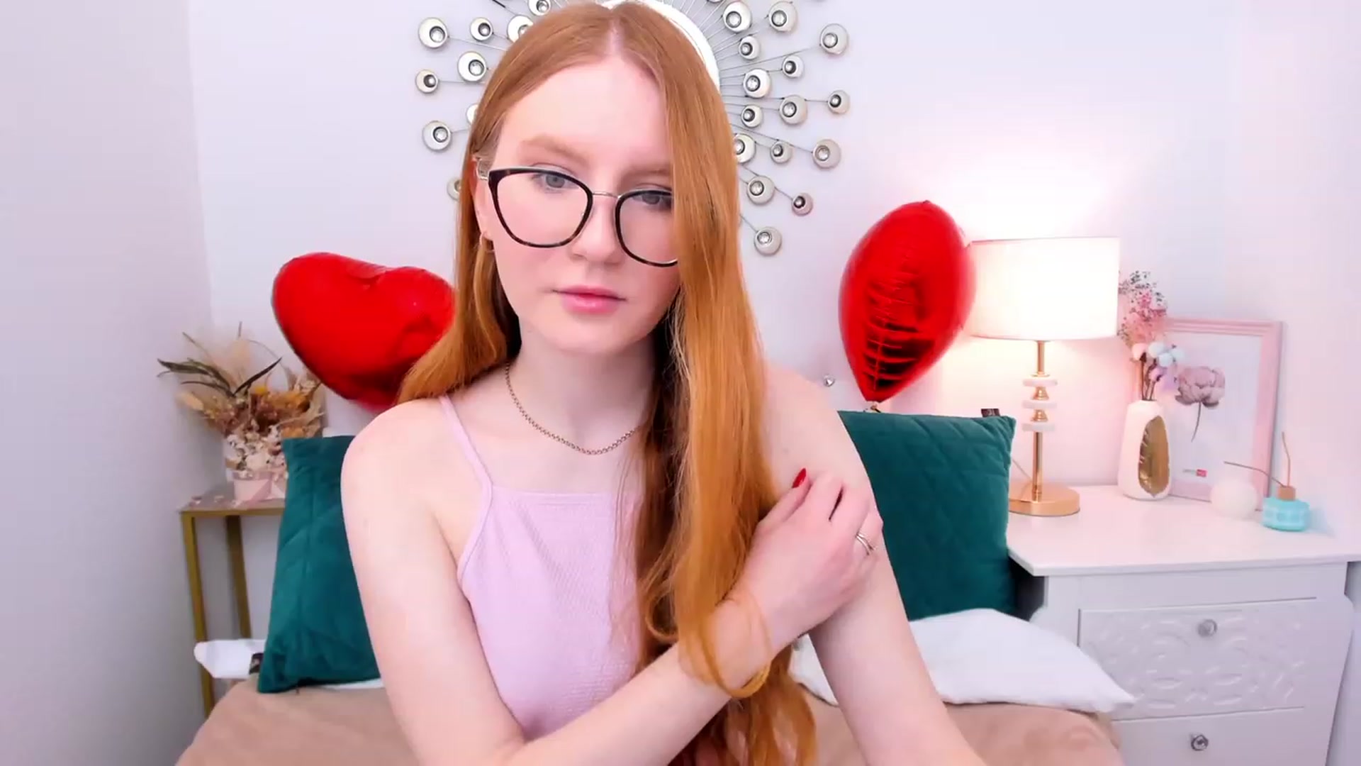 Gallery image thumbnail from MiyaFoxy's myfreecams stream on, 02/18/2023, 15:21 image 13 of 20