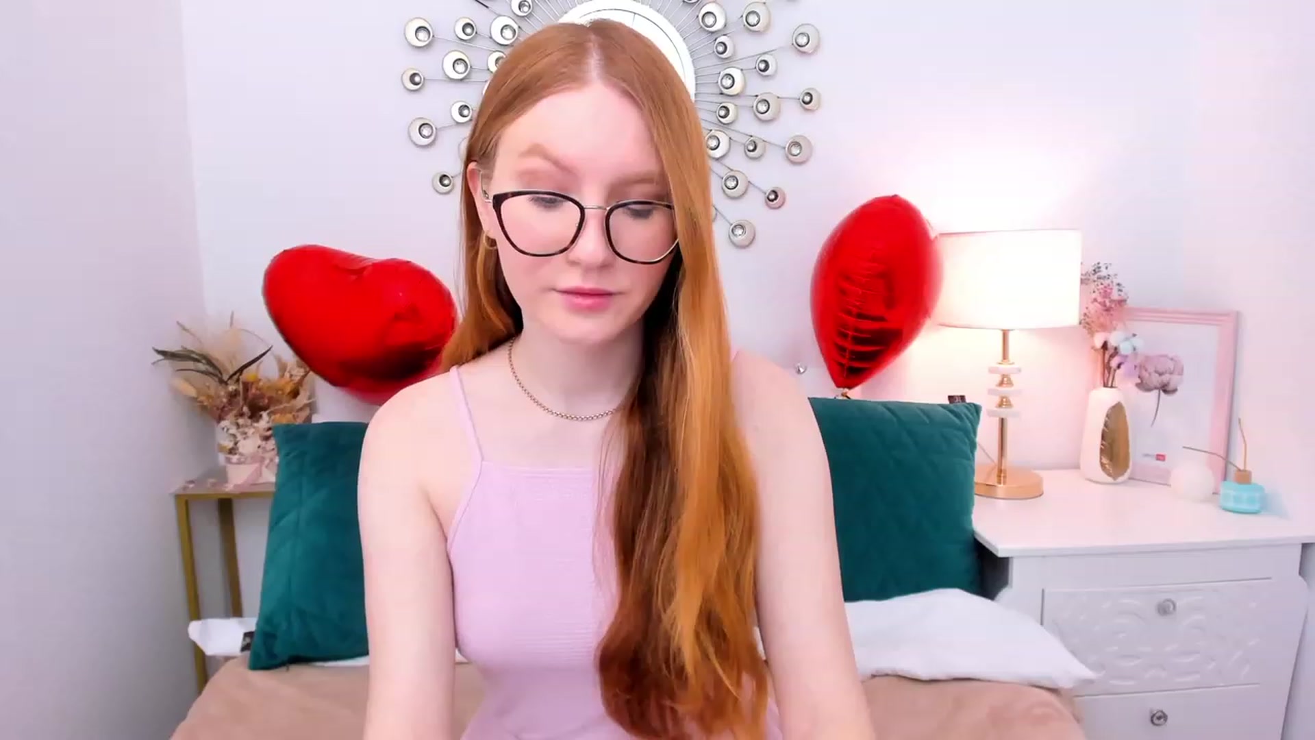 Gallery image thumbnail from MiyaFoxy's myfreecams stream on, 02/18/2023, 15:21 image 9 of 20