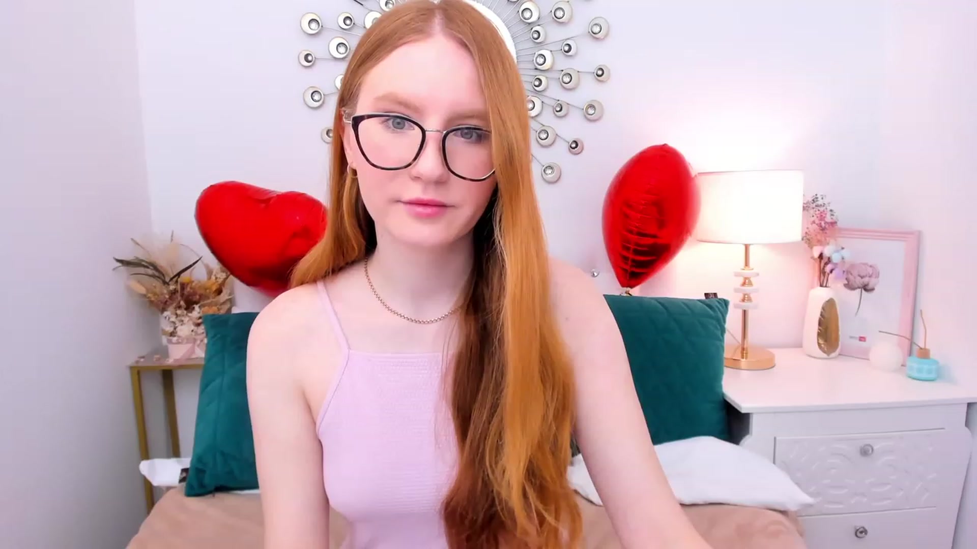 Gallery image thumbnail from MiyaFoxy's myfreecams stream on, 02/18/2023, 15:21 image 14 of 20