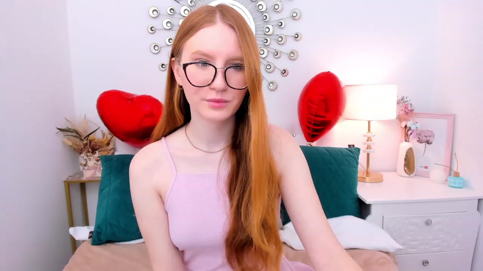 Gallery image thumbnail from MiyaFoxy's myfreecams stream on, 02/18/2023, 15:21 image 6 of 20