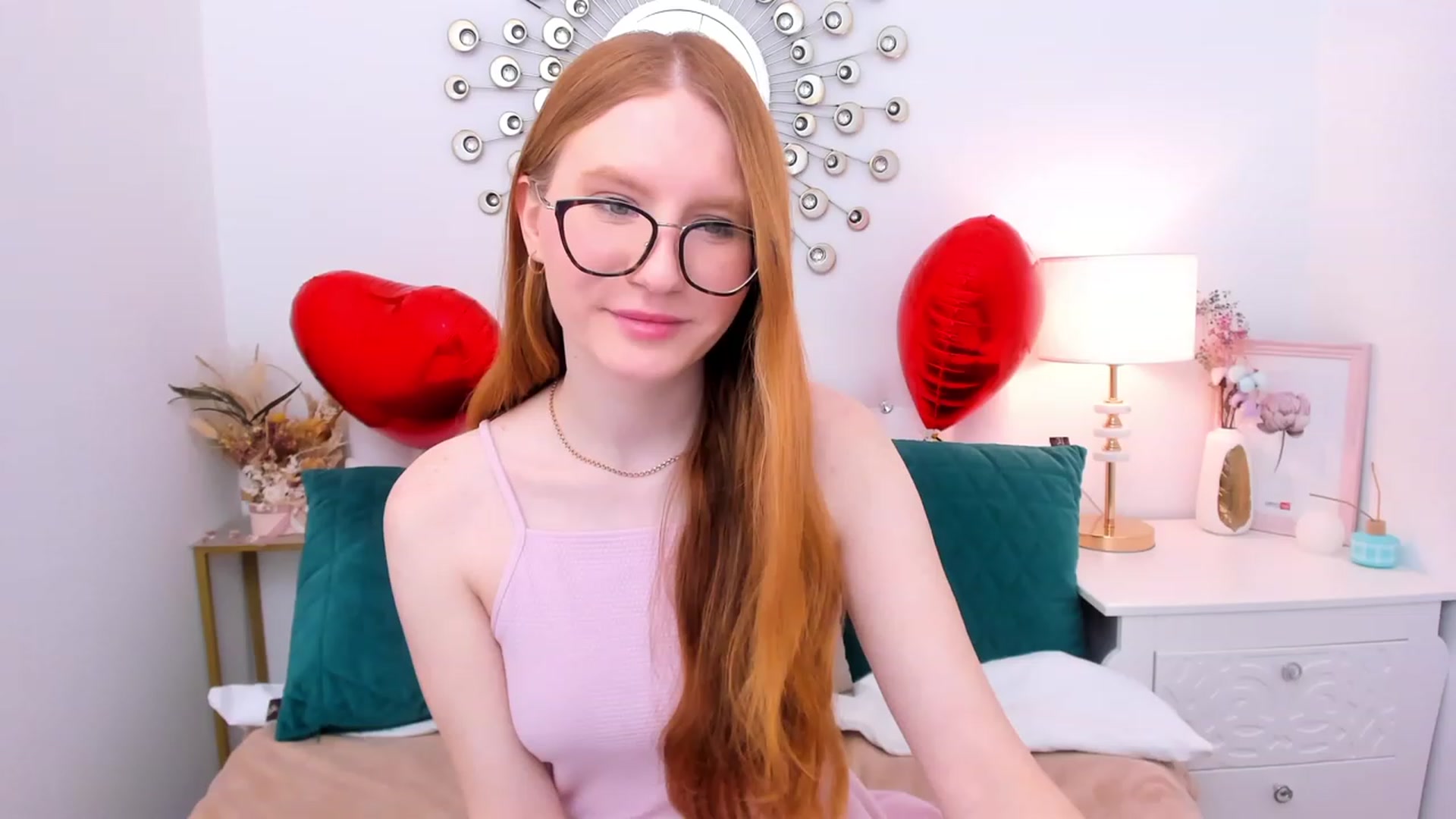 Gallery image thumbnail from MiyaFoxy's myfreecams stream on, 02/18/2023, 15:21 image 10 of 20
