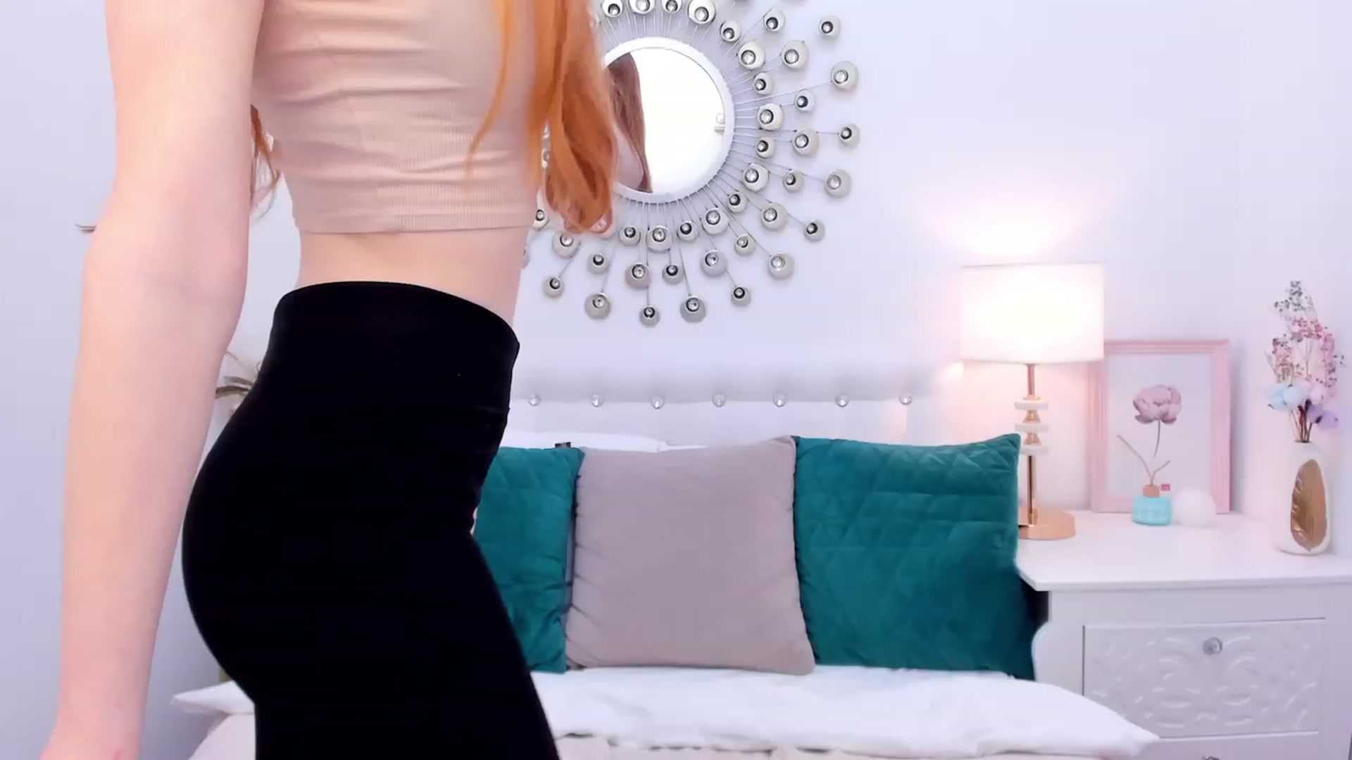 Gallery image thumbnail from MiyaFoxy's myfreecams stream on, 02/28/2023, 15:52 image 12 of 20