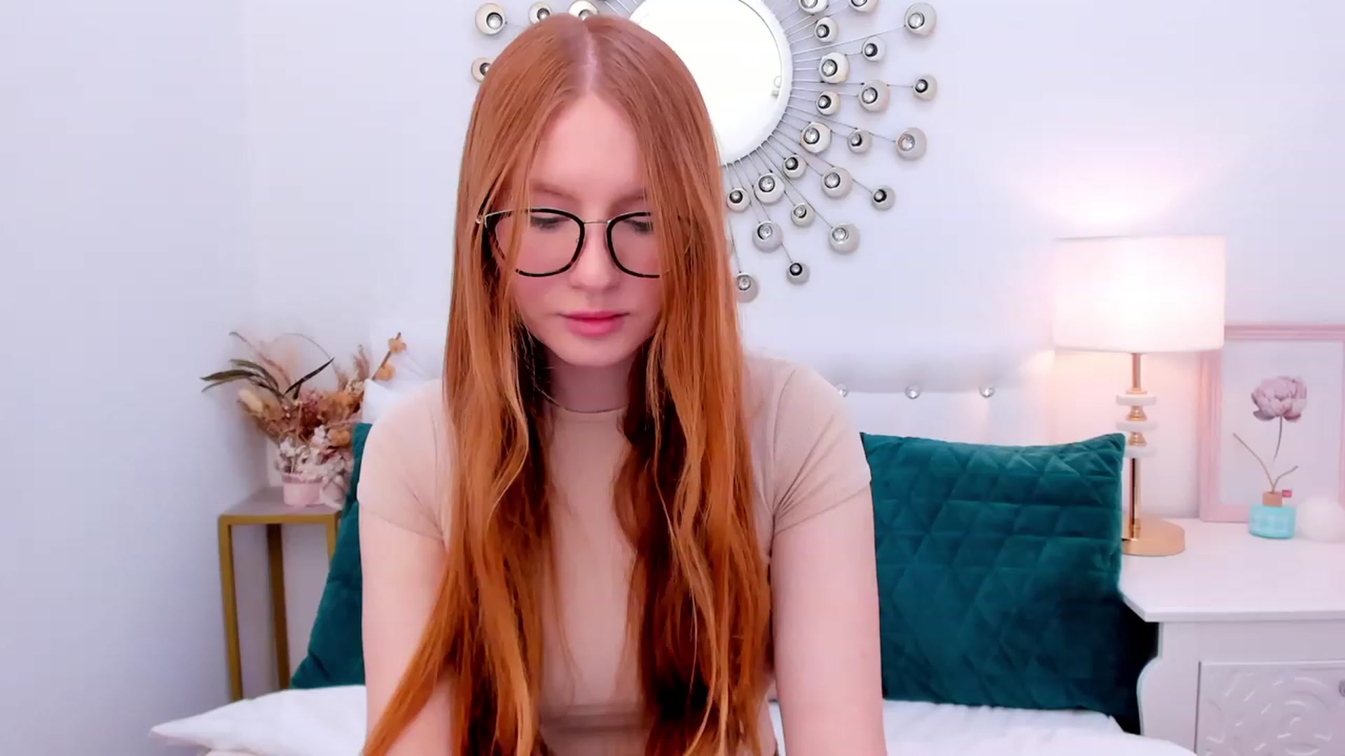 Gallery image thumbnail from MiyaFoxy's myfreecams stream on, 02/28/2023, 17:19 image 9 of 20