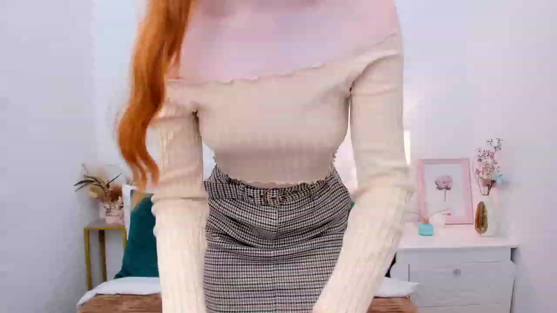 Gallery image thumbnail from MiyaFoxy's myfreecams stream on, 03/11/2023, 14:42 image 1 of 20